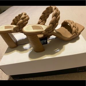 Size 5 Dolce Vita Paily sandals in cafe Stella.